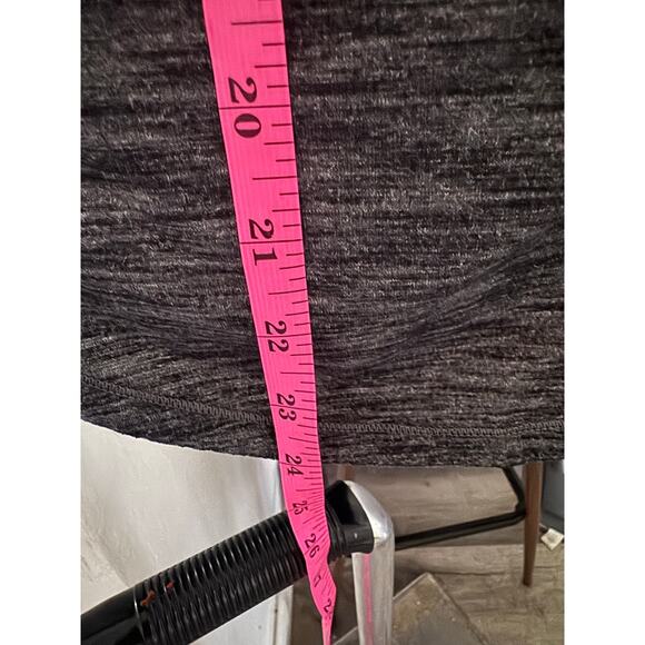 Lululemon Sweat Date Tank Heathered Black Women’s Size 4 GUC - Picture 4 of 5